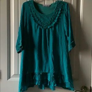 EUC Nicole Marie tunic